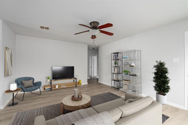 Building Photo - 2505 Thousand Oaks Dr