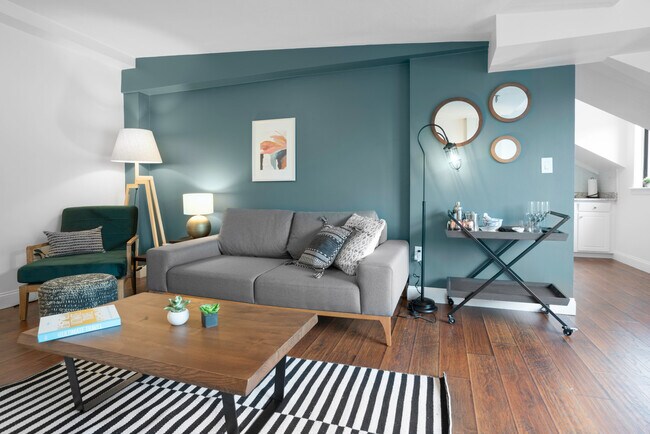 Building Photo - Bowdoin School, 45 Myrtle St