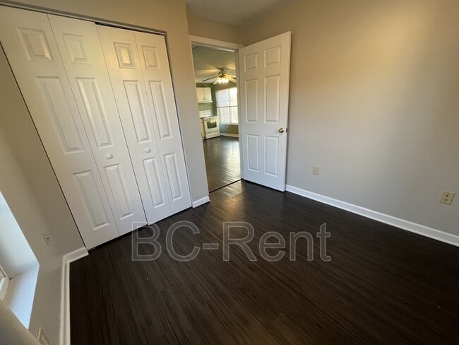 Building Photo - 434 Wayne St