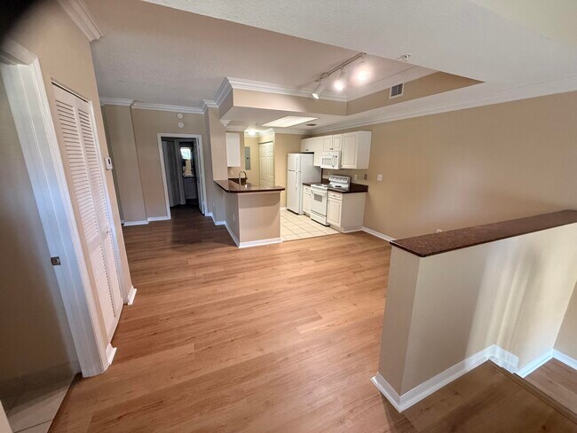 Building Photo - 2806 Veronia Dr