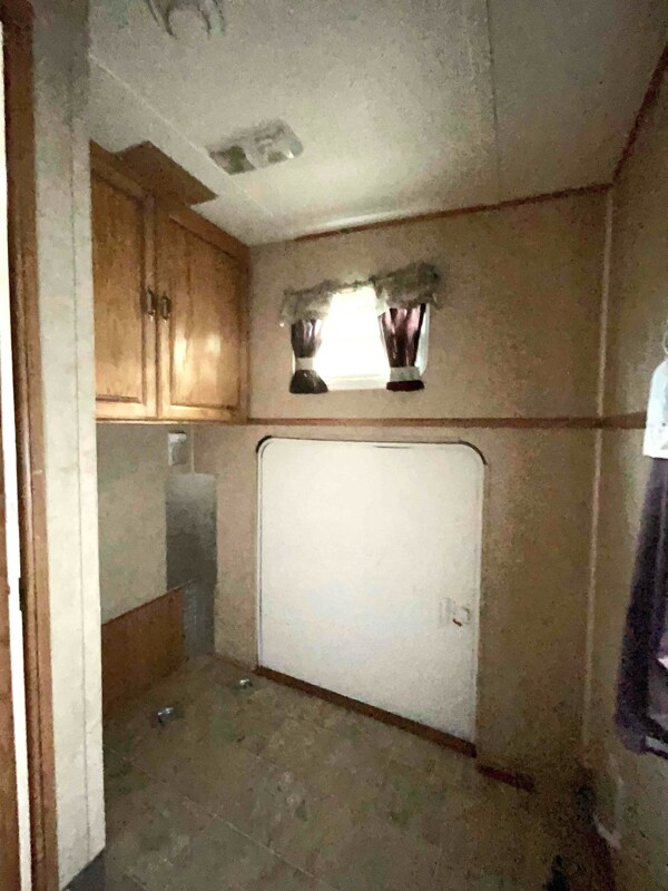 Building Photo - 1 1st St