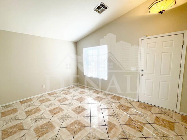 Building Photo - 8930 W Catalina Dr