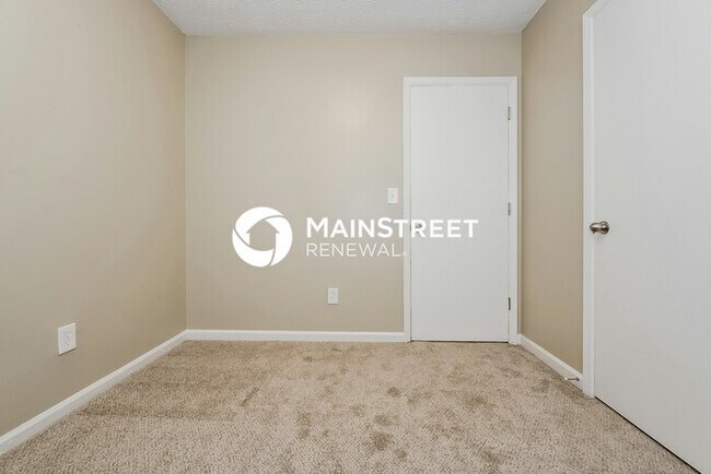 Building Photo - 3 Bedroom Pet-Friendly Home in Rex, GA with Main Street Renewal