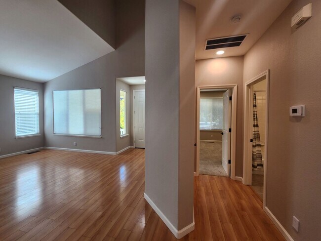 Building Photo - Home For Rent in Caughlin Ranch Reno