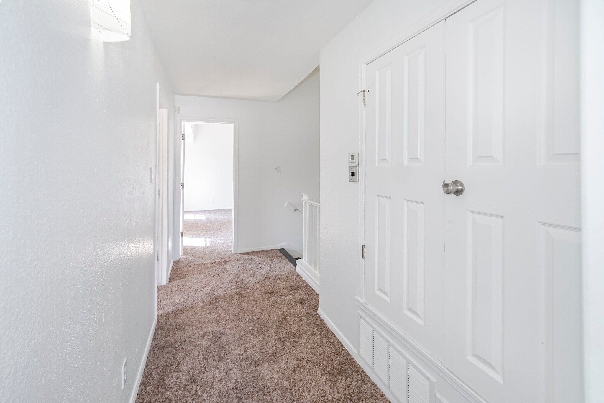 Building Photo - 908 Los Pinos Way