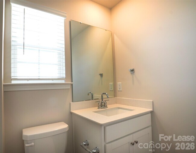 Building Photo - 1403 Caracara Ct