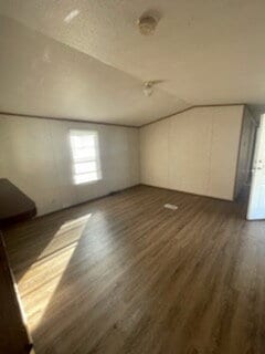 Building Photo - 3 bed 2 bath mobile home