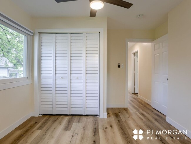 Building Photo - 3 bedroom, 2 bathroom House Available Imme...