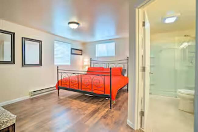 Building Photo - 5 Bed 3 Bath House! For Rent!!!