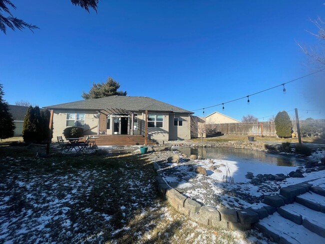 Building Photo - Charming 3 bedroom in Pasco with the most ...