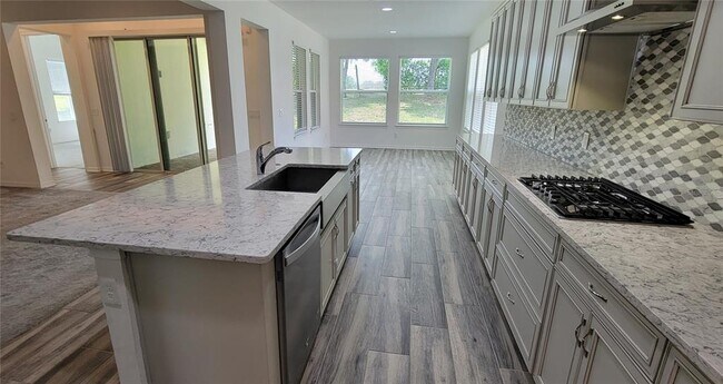 Building Photo - 17415 Bal Harbour Dr