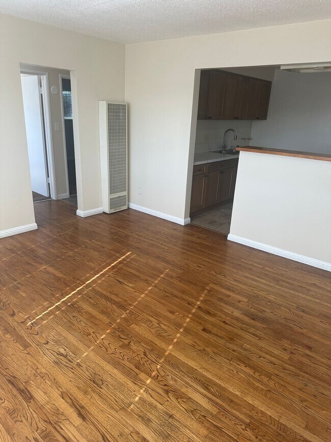 Building Photo - 3635 W 110th St