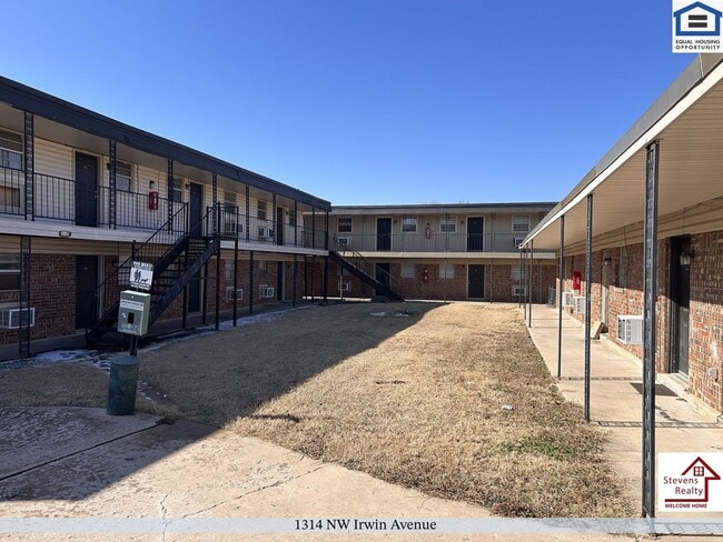 Building Photo - 1314 NW Irwin Ave