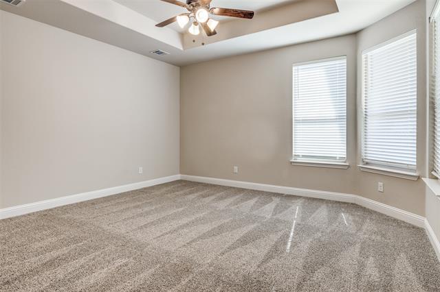 Building Photo - 2511 Linwood Dr