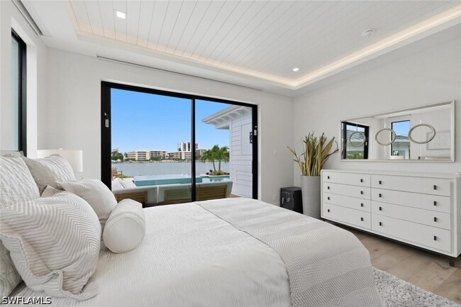 Building Photo - 200 Bahia Point