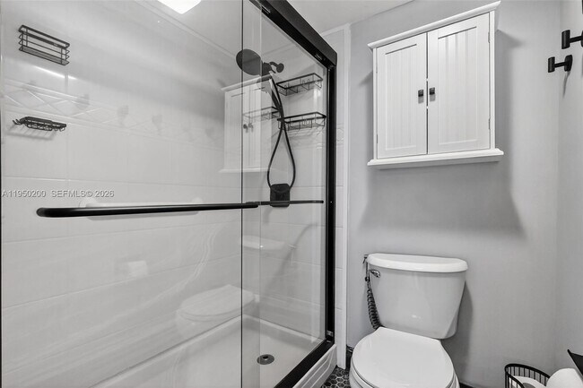 Building Photo - 13100 SW 11th Ct