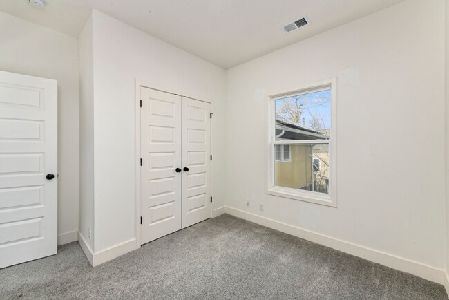 Building Photo - 4133 Virginia Ave