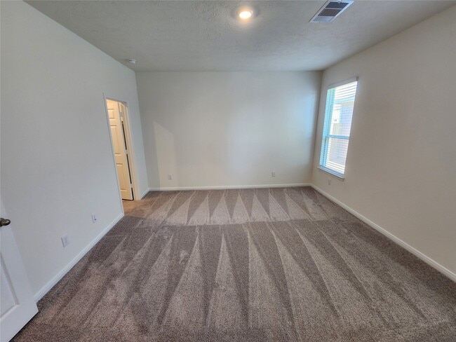 Building Photo - 1530 Grand Olympia Dr
