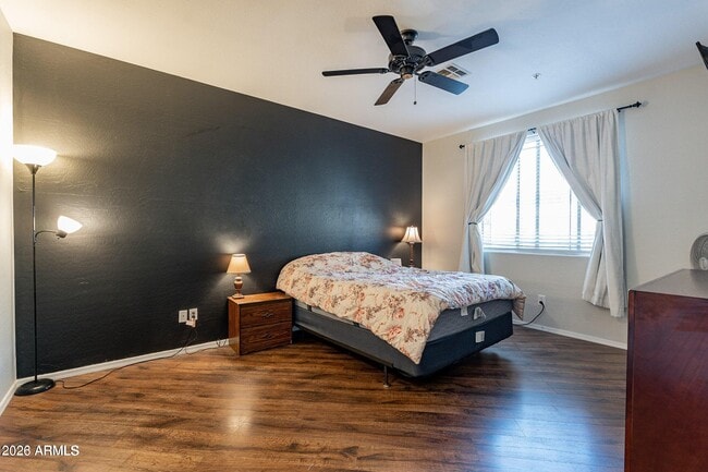 Building Photo - 2155 N Grace Blvd