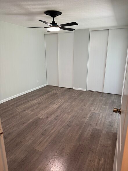 Building Photo - 203 Springmeadow Dr