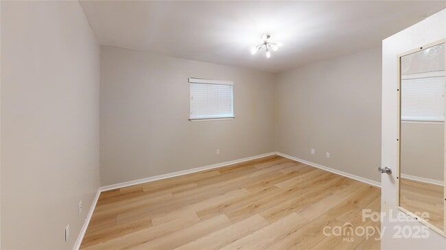 Building Photo - 6100 Heathstone Ln