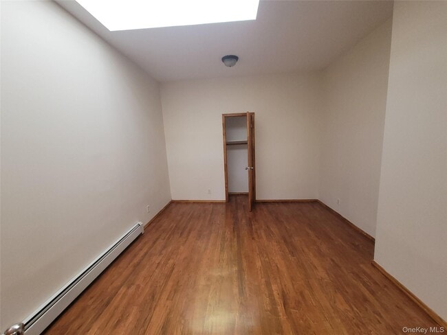 Building Photo - 433 Jerome St