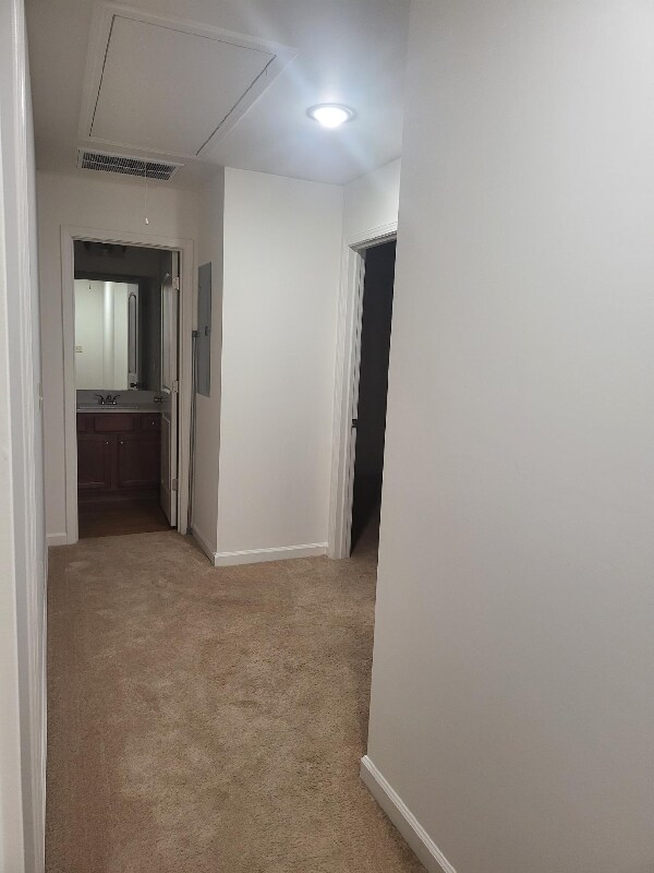 Building Photo - 45 Jacobs Ln