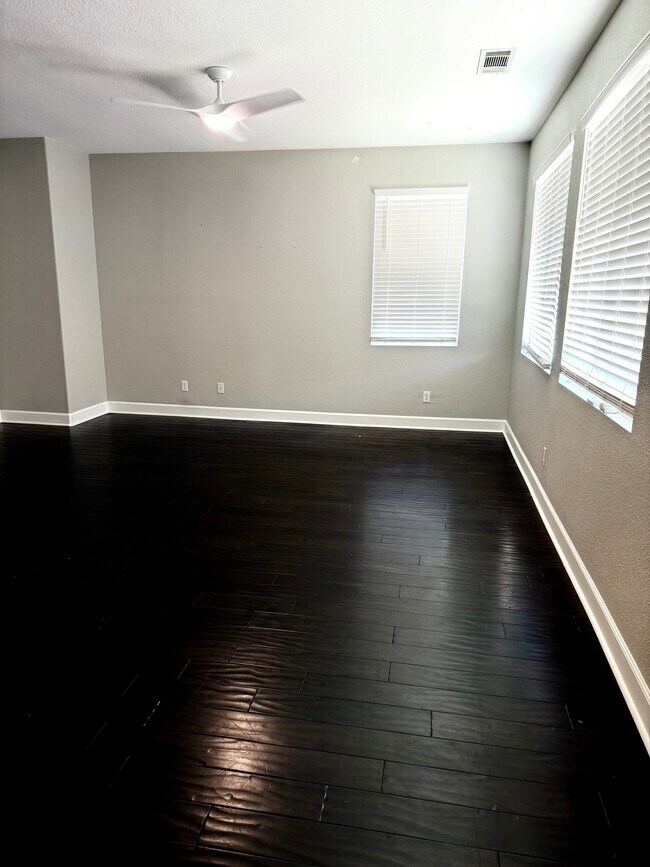 Building Photo - 39 San Tomas Dr