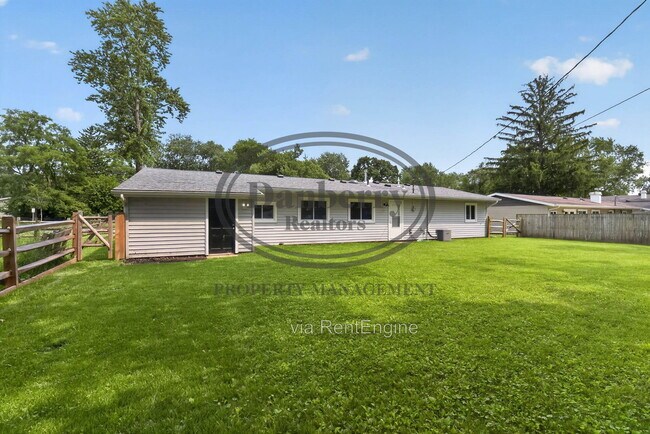 Building Photo - 6051 Graystone Dr