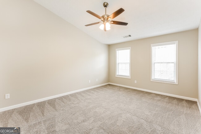 Building Photo - 3644 Walnut Creek Way