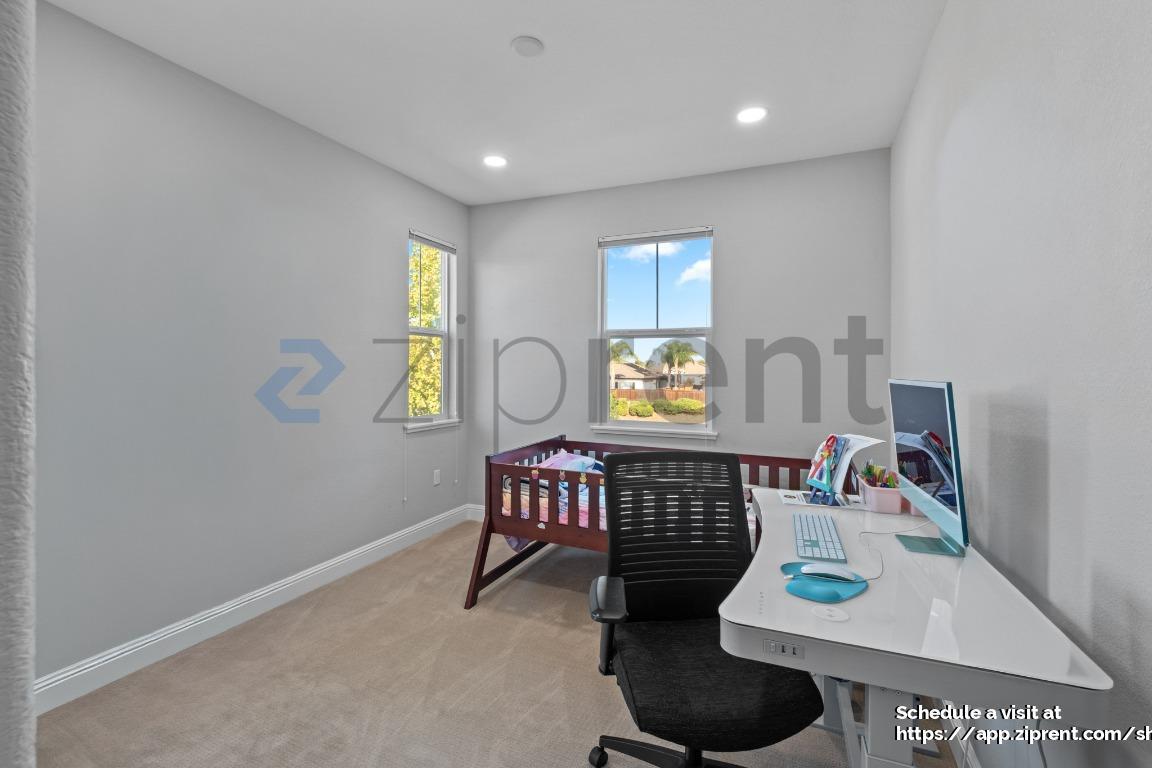 Building Photo - 1920 Muirwood Lp