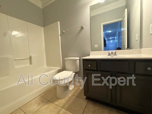 Building Photo - 4215 Hopewell Manor Dr