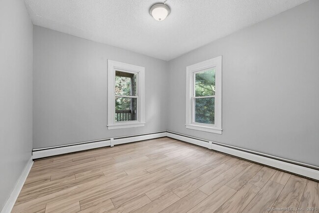 Building Photo - 61 Holabird Ave