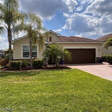 Building Photo - 4028 E Hampton Cir