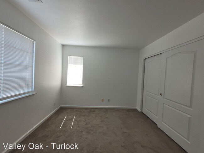 Building Photo - 4 br, 2.5 bath House - 4215 Montara Dr.