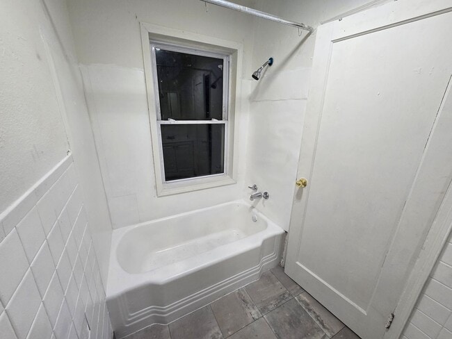 Building Photo - 1501 McDonald St