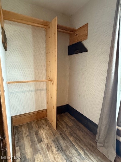 Building Photo - 208 N Clay St