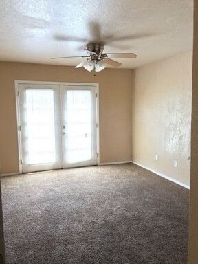 Building Photo - 2/2  Town-homes in Central Phoenix!!