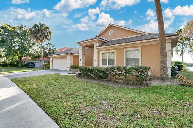 Building Photo - 6719 Fairway Cove Dr