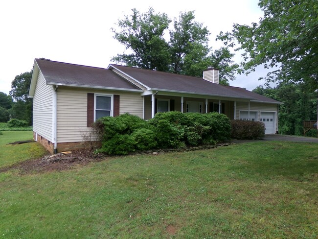 Building Photo - Kernersville Location