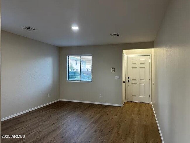 Building Photo - 4249 E Rousay Dr