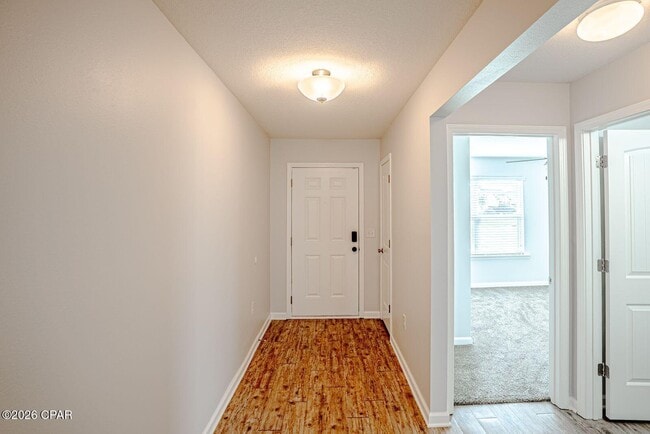 Building Photo - 7154 Riverbrooke St