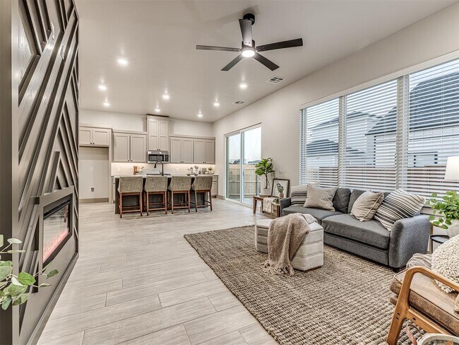 Building Photo - 2548 NW 131st St