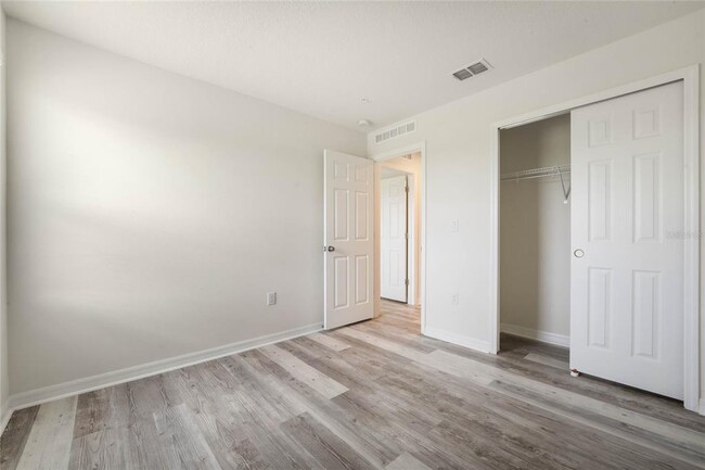 Building Photo - 9586 Poplar Ridge Ave