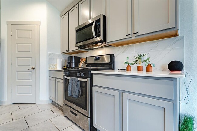 Building Photo - 28934 Yachting Pt Ct