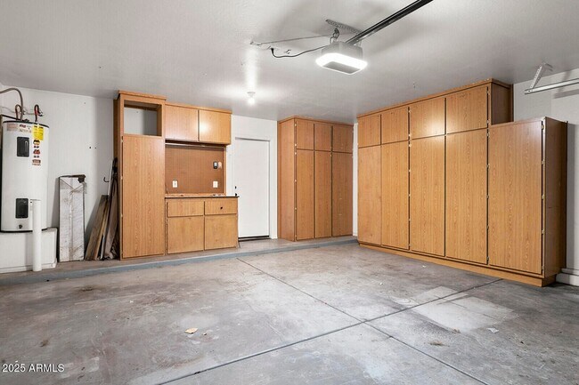 Building Photo - 3297 E Warbler Rd