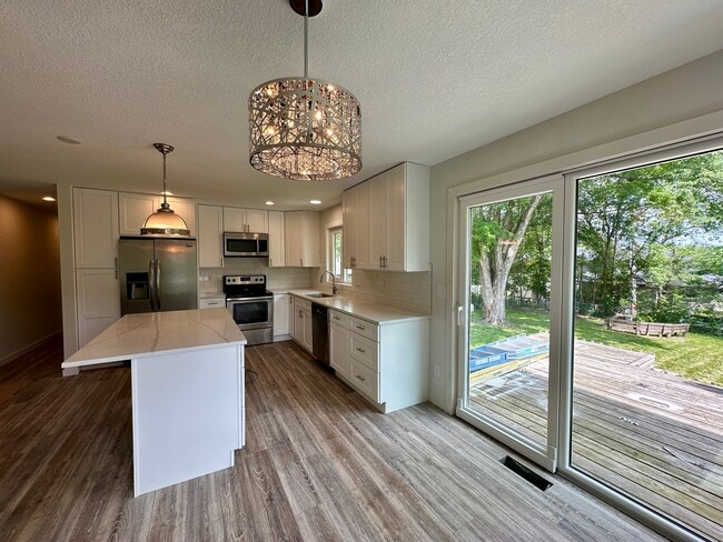 Building Photo - 3206 Vale Cir SW