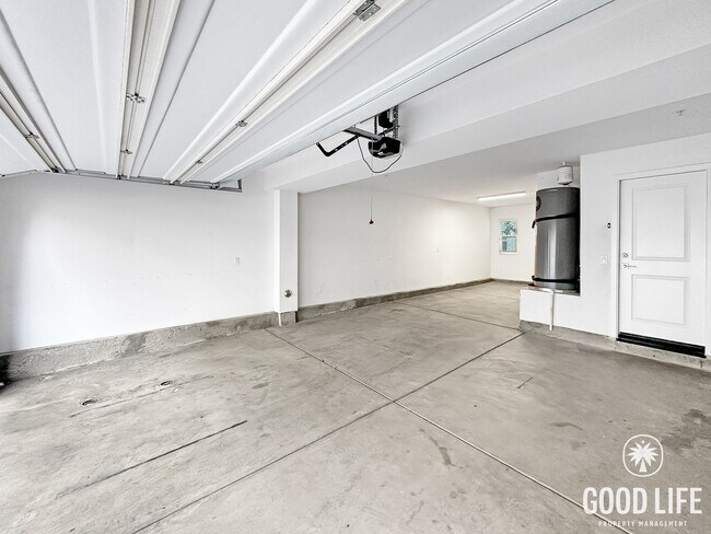 Building Photo - Beautiful 3BR Home in Stanton | Private Yard + 3 Car Attached Garage