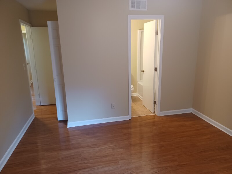 Building Photo - 569 Northridge Crossing Dr