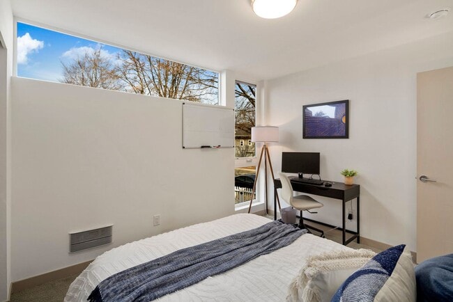 Building Photo - Modern Beacon Hill Townhome | Rooftop Deck...
